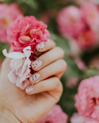 Las uñas cortas son la última tendencia y ¡cómo molan!