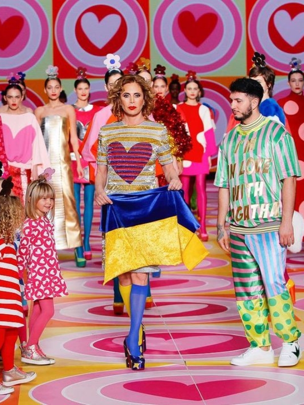 Hablamos con Ágatha Ruiz de la Prada sobre sus outfits diarios: «Me cambio muchas veces al día»