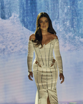 Dulceida desfila para Andrés Sardá con prendas magníficas: todas las fotos