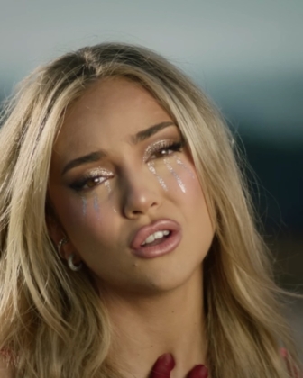 Ana Mena revela la portada  y el tracklist de ‘Bellodrama’