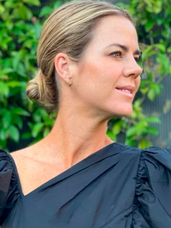 Rosa y verde: Amelia Bono se anima a combinar colores saturados de otoño