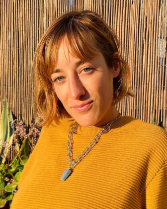 Desde Ibiza, psicóloga e influencer, Camila Salazar: «Mi relación con la moda es de pura comodidad»