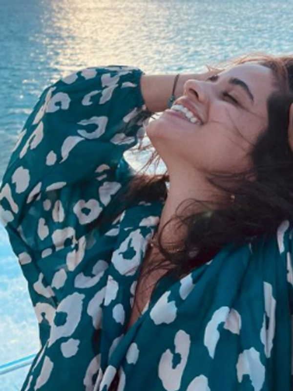 Camila Cabello vive un verano soñado y libre de críticas: «La buena vida»