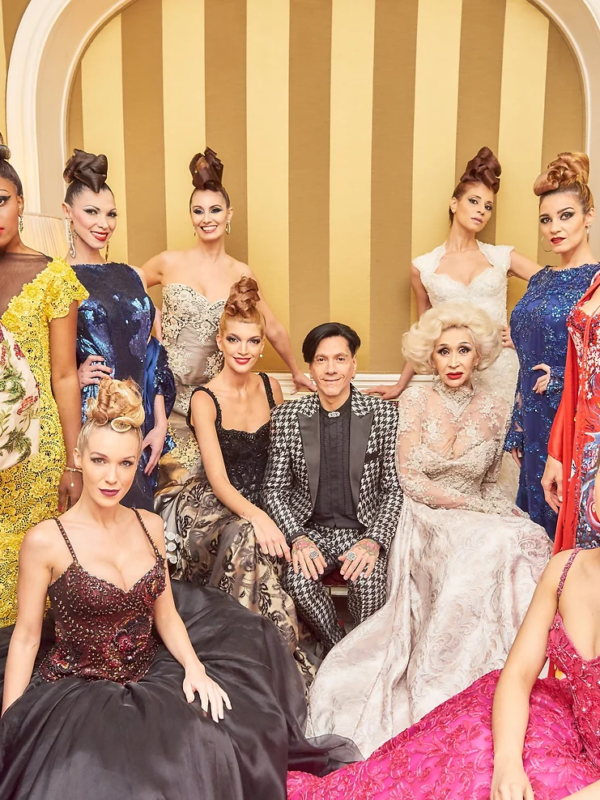 Diseñador ítalo-argentino: Roberto Piazza, presenta su poderosa colección inspirada en la realeza