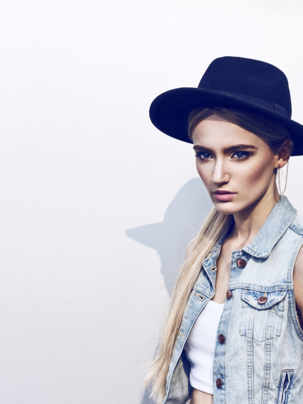 Sí, este estilo de vaquero sienta bien para todos en lo que queda de verano