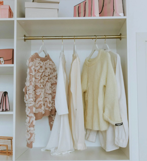 6 tips ideales para tener un armario feliz con @elartedeorganizarok